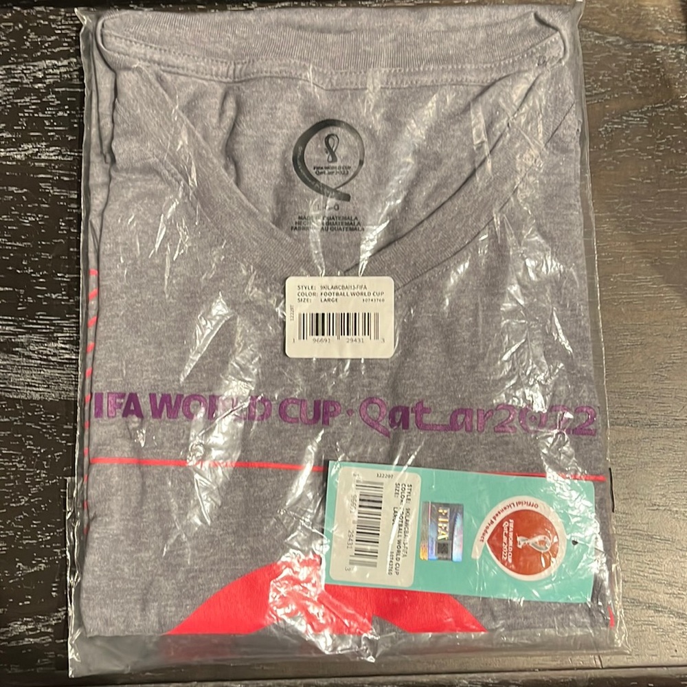 2022 FIFA World Cup Qartar Heather Gray Large Shirt